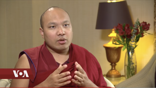 Karmapa Orgyen Trinley Dorje, VOA, Public domain, via Wikimedia Commons